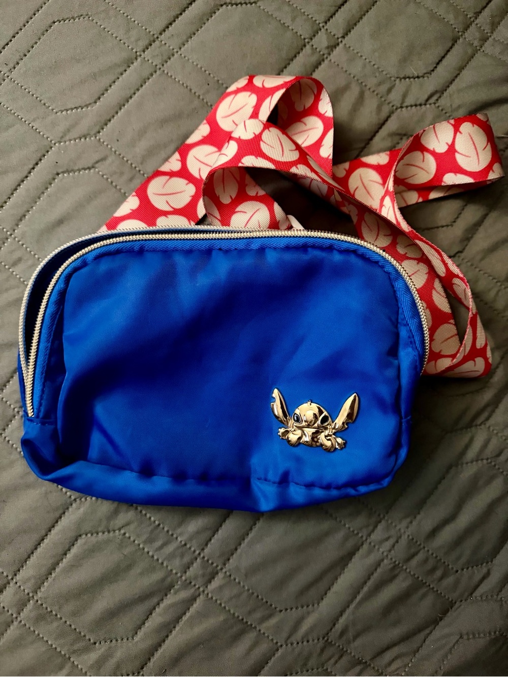 Bioworld Lilo & Stitch fanny pack